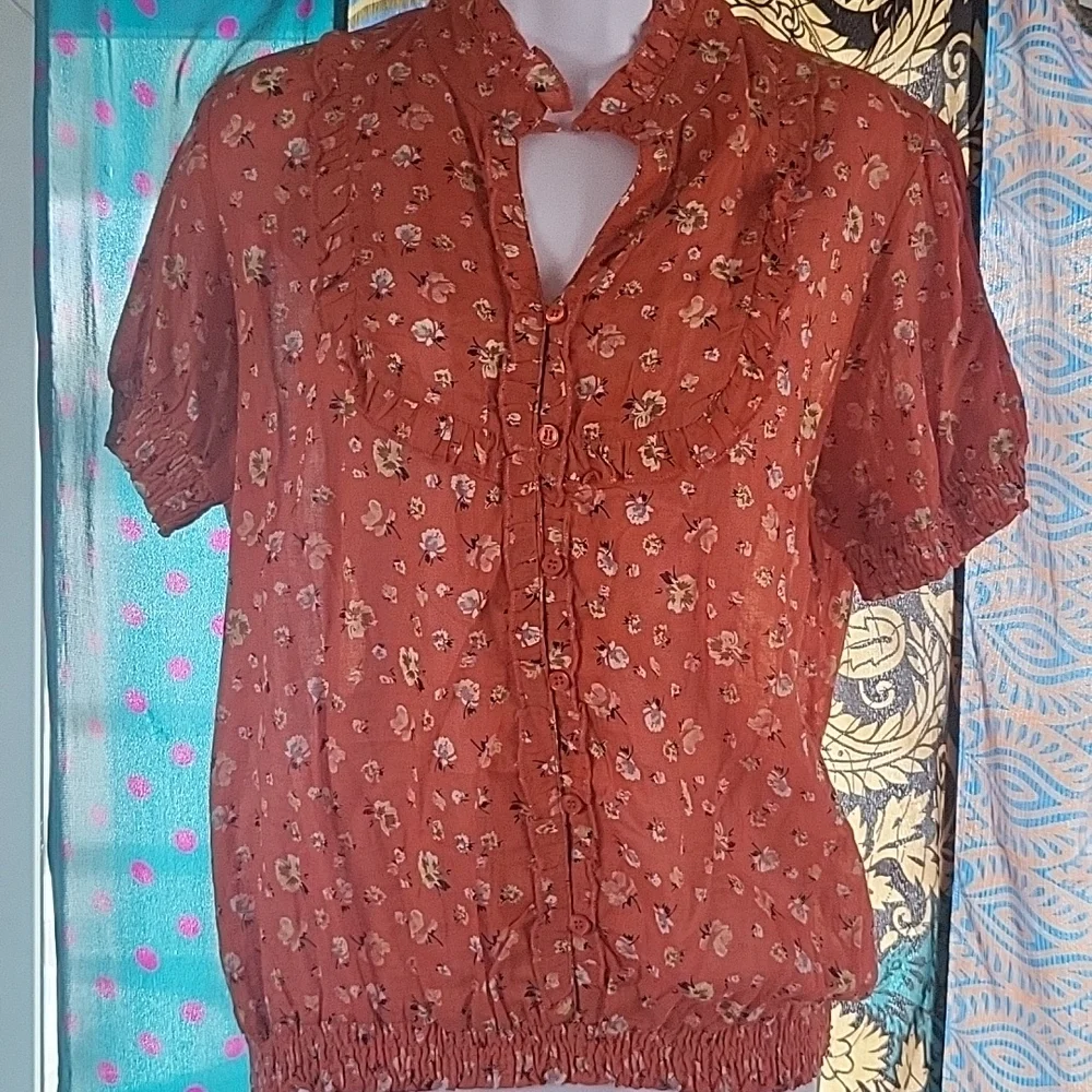 Lightweight Floral Ruffle Top - Picture 1 of 5